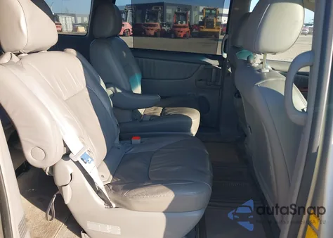 2010 Toyota Sienna Xle/Xle Limited из США, поврежденный, VIN 5TDDK4CC6AS028649